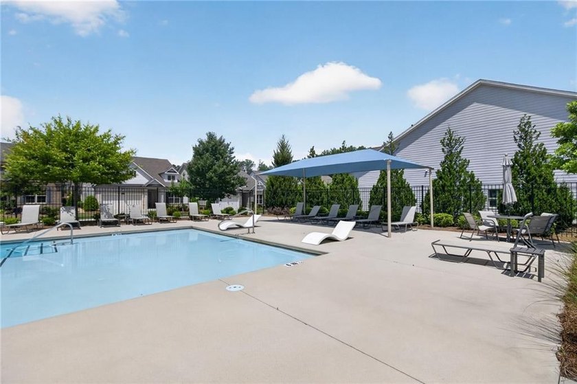 SPECTACULAR 3 BR/ 2 BA FLOORPLAN!!! Welcome to effortless luxury - photo 34
