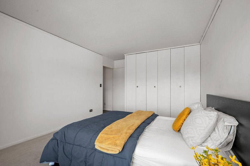 Move-in ready and beautifully updated, this River Towers condo - photo 41