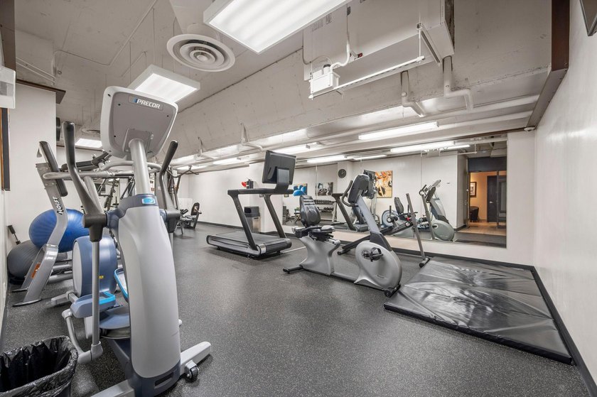 Move-in ready and beautifully updated, this River Towers condo - photo 46
