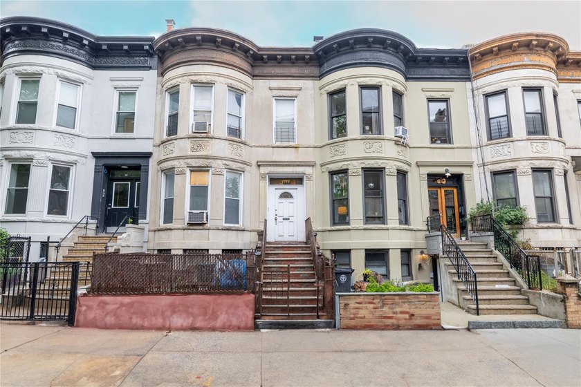Investors take note: a rare opportunity to own a spacious - photo 2