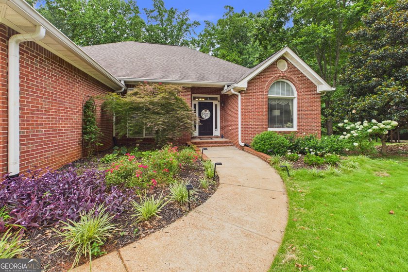 Welcome to this beautifully maintained home located in the - photo 5