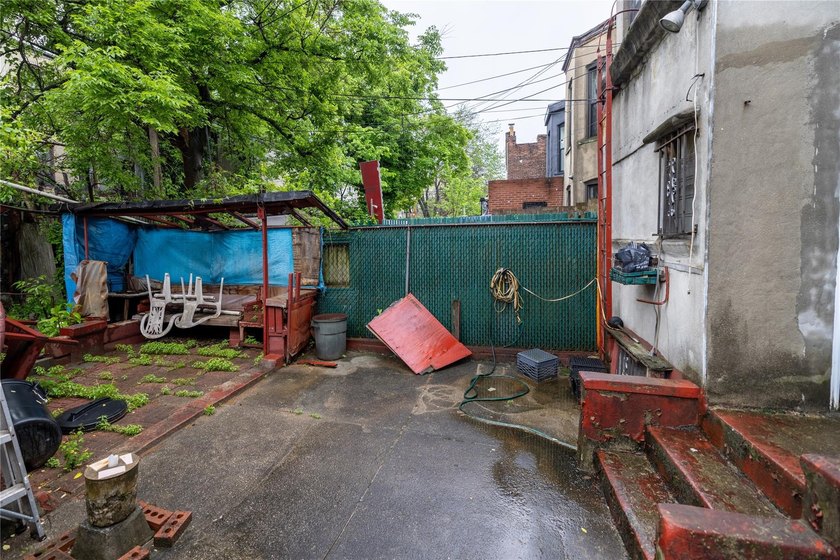 Investors take note: a rare opportunity to own a spacious - photo 8