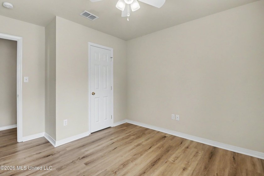 Don't miss this 3 bedroom, 2 bath home featuring granite - photo 14