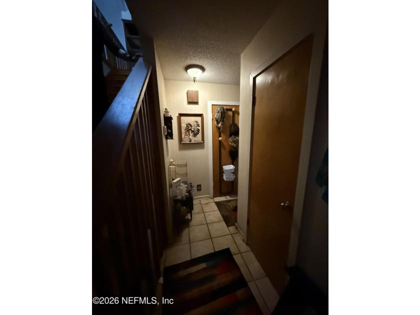 Investor Alert! High-upside potential in Arlington! This classic - photo 14