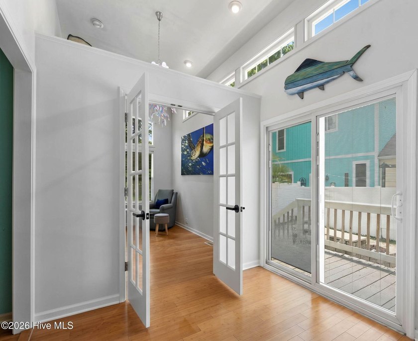 MOTIVATED SELLER! COMPLETELY FURNISHED coastal retreat where - photo 22
