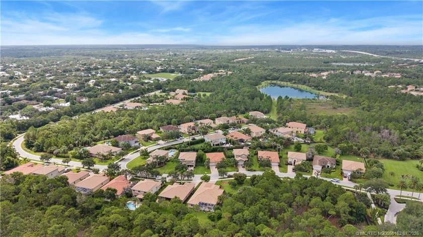 Welcome to Highlands Reserve, one of Palm City's most - photo 36