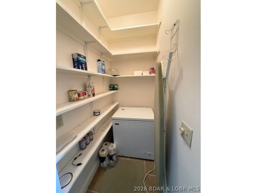 This property has everything that is sought after in a lake home - photo 42