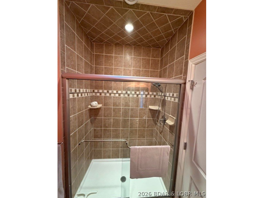 This property has everything that is sought after in a lake home - photo 46