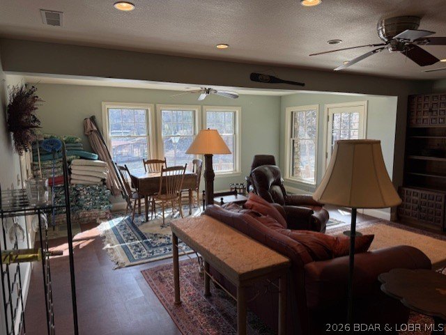 This property has everything that is sought after in a lake home - photo 56
