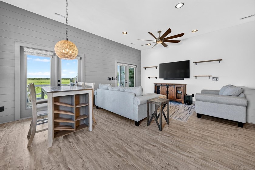 Experience uniquely spectacular views from this exceptional home - photo 14