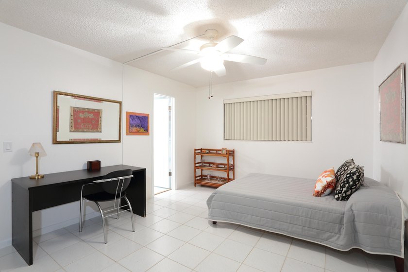 Owner financing available! Move-in ready! Sparkling clean - photo 17