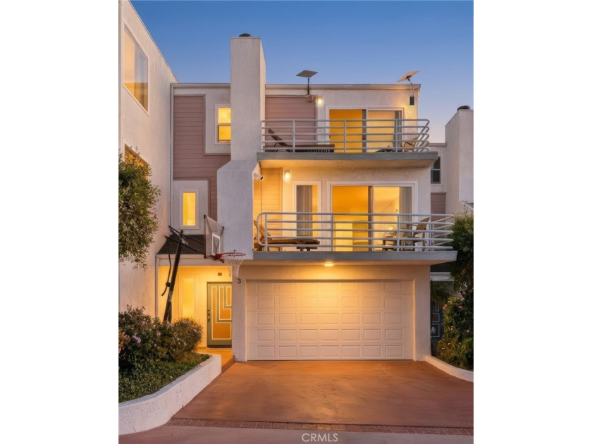 Palos Verdes, with Catalina Island, sparkling city lights, and - photo 27