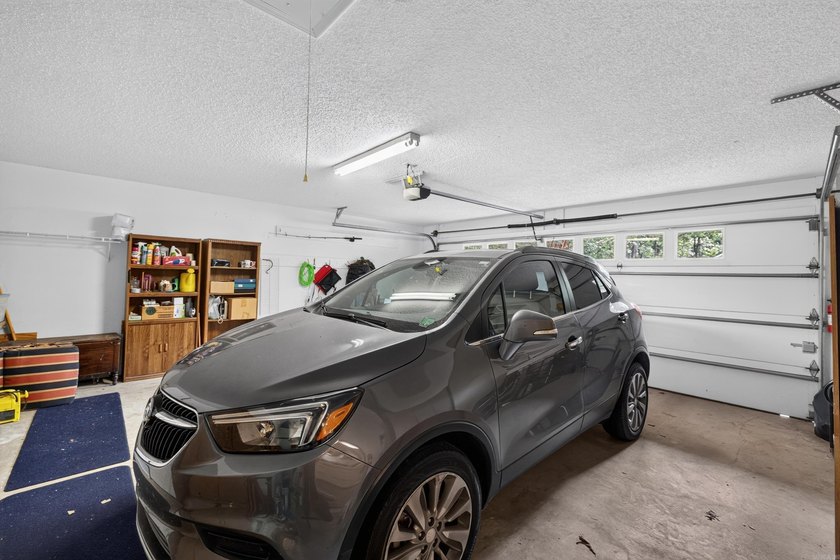 Looking for a one-level home? You've found it! This move-in - photo 31