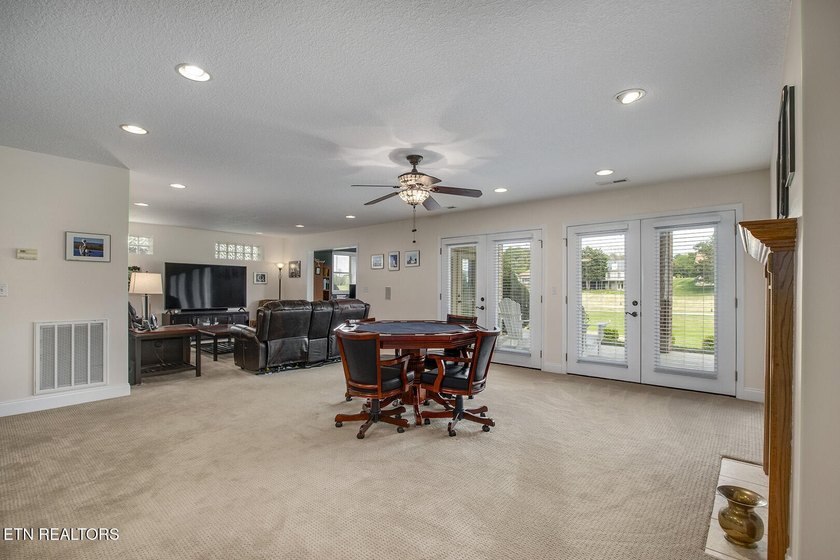 Welcome to 424 Wewoka Circle -- a stunning golf-front home - photo 31