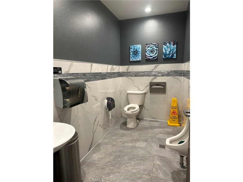 1717 S Main St - photo 17