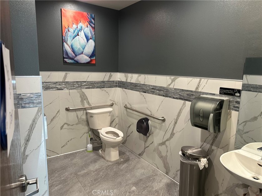 1717 S Main St - photo 19