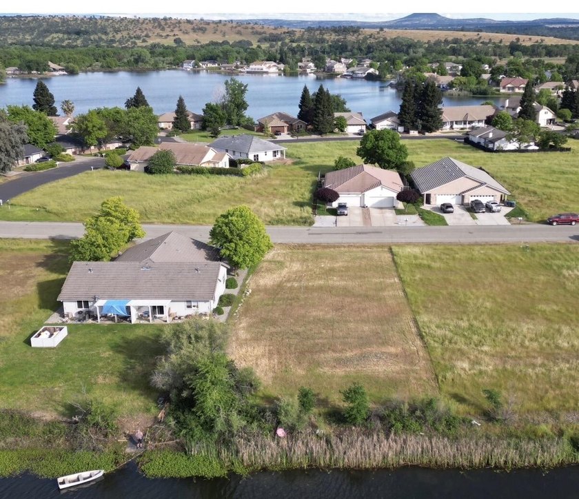 Build your dream home on the water in the gated community of - photo 6