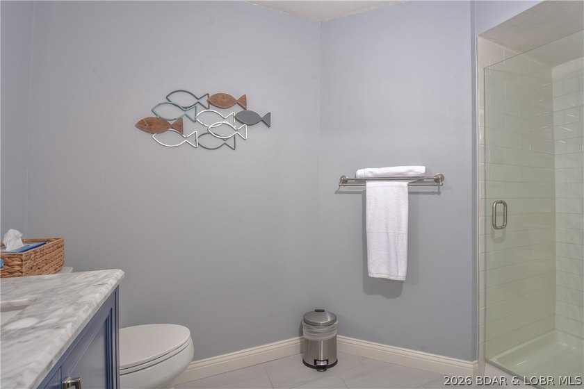 Beautiful condo with very tasteful style and colors! The unit - photo 19