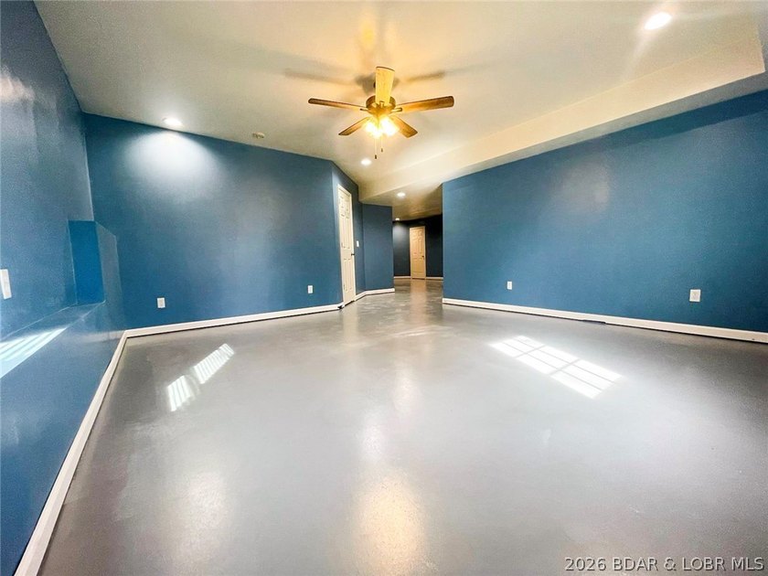 Charming home with walk-out basement in the heart of Camdenton! - photo 14