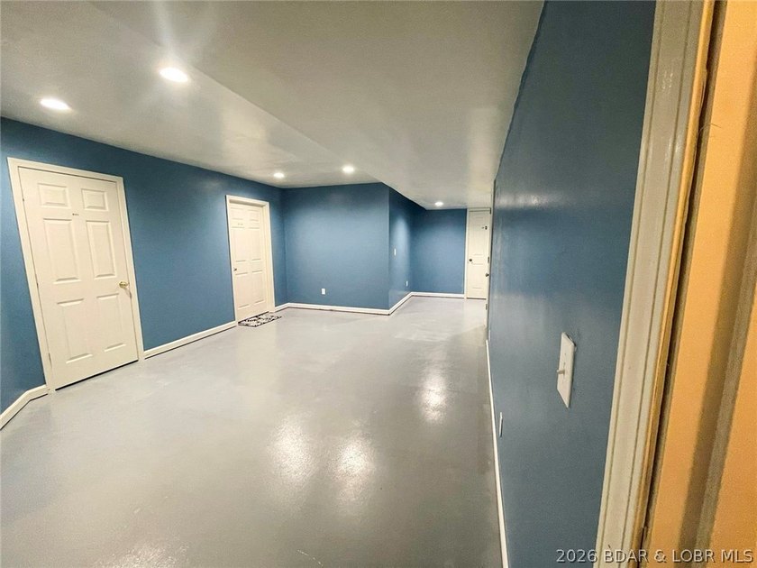 Charming home with walk-out basement in the heart of Camdenton! - photo 18