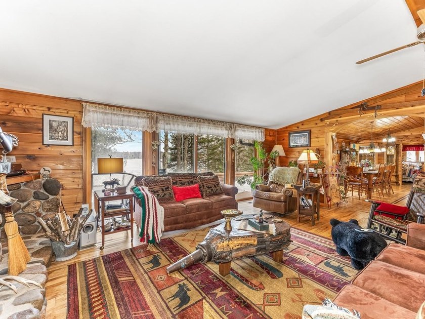 Welcome to the heart of the Northwoods! Beautiful 3bedroom - photo 12