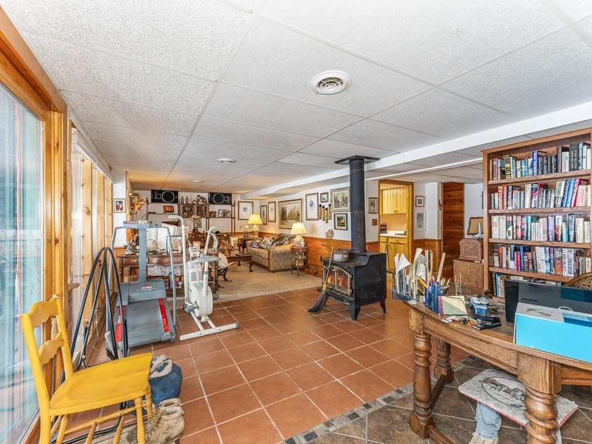 Welcome to the heart of the Northwoods! Beautiful 3bedroom - photo 31