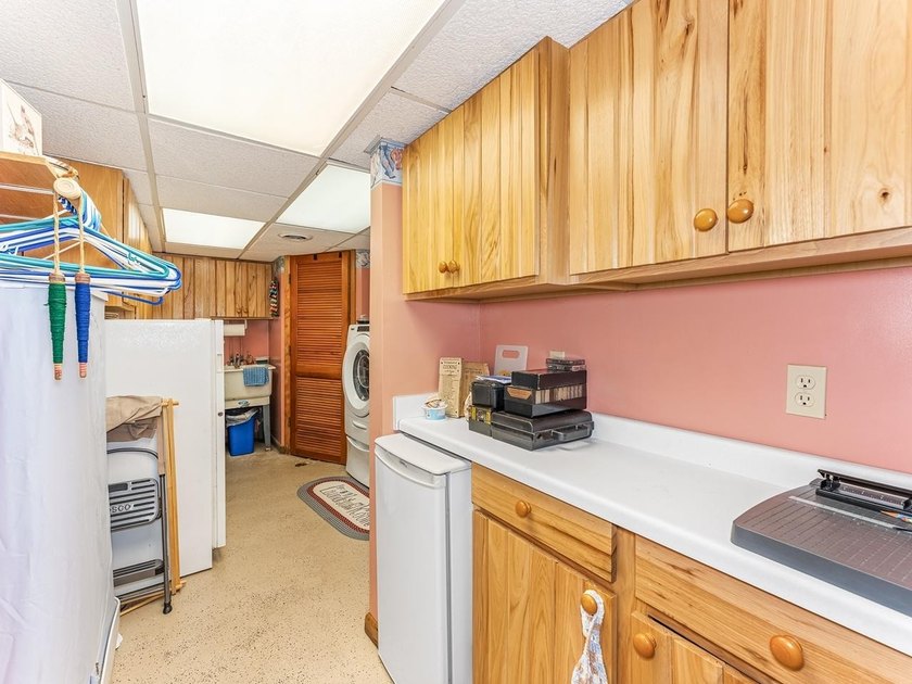 Welcome to the heart of the Northwoods! Beautiful 3bedroom - photo 33