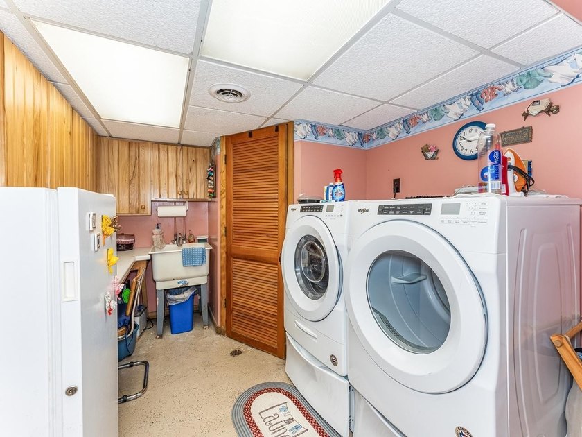 Welcome to the heart of the Northwoods! Beautiful 3bedroom - photo 34