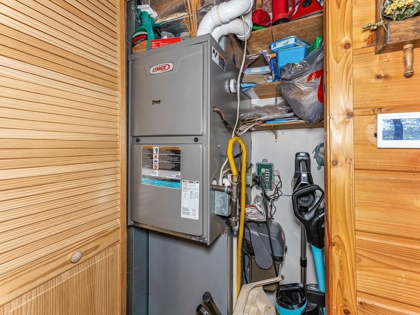 Welcome to the heart of the Northwoods! Beautiful 3bedroom - photo 35