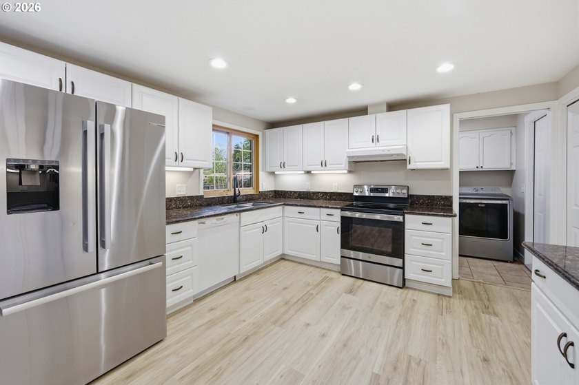 Appraised over value + New HVAC!!! Amazing South Salem location - photo 4