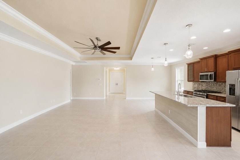 MOTIVATED SELLER!! Rare opportunity to own one of Riverland's - photo 6