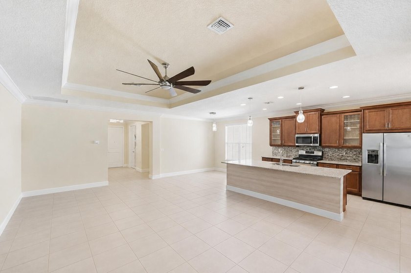 MOTIVATED SELLER!! Rare opportunity to own one of Riverland's - photo 7