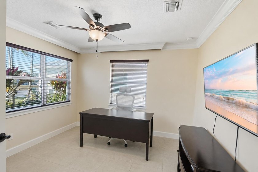 MOTIVATED SELLER!! Rare opportunity to own one of Riverland's - photo 10