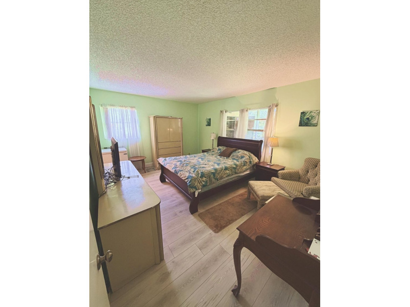 Beautiful corner-unit condo located in the desirable 55+ - photo 14