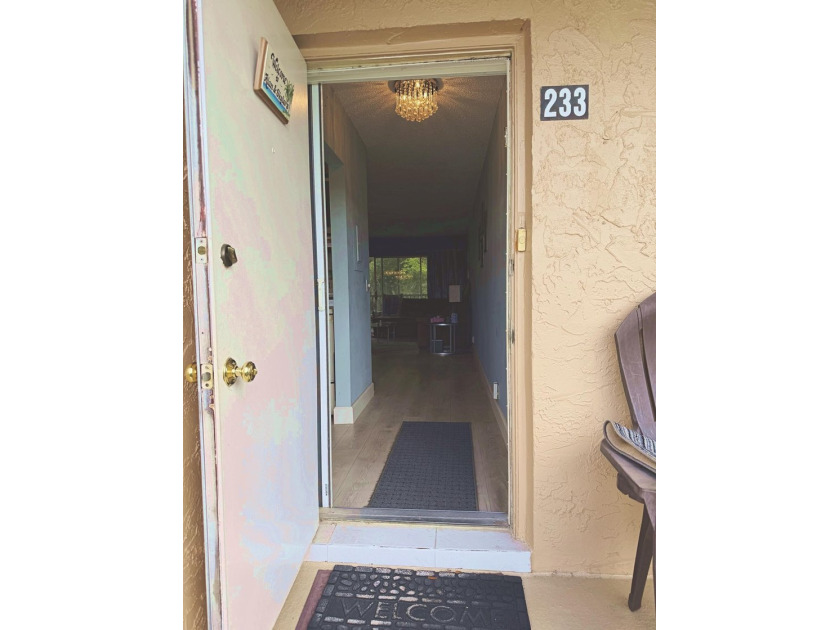Beautiful corner-unit condo located in the desirable 55+ - photo 30