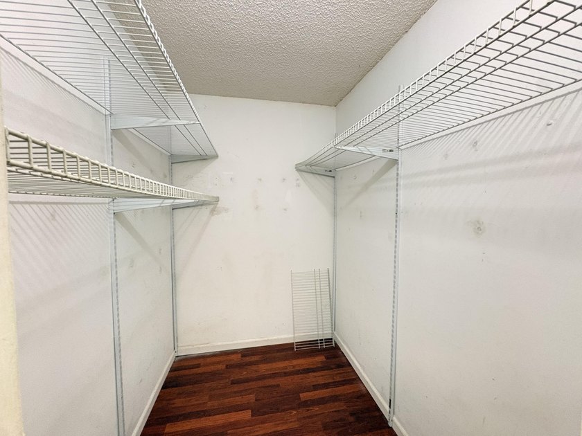 Convenient first-floor 2 bedroom, 2 bath split-plan condo with - photo 12