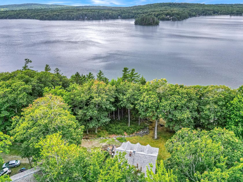 PRIVATE LAKEFRONT HOME. Welcome to your serene 8-acre hideaway - photo 7