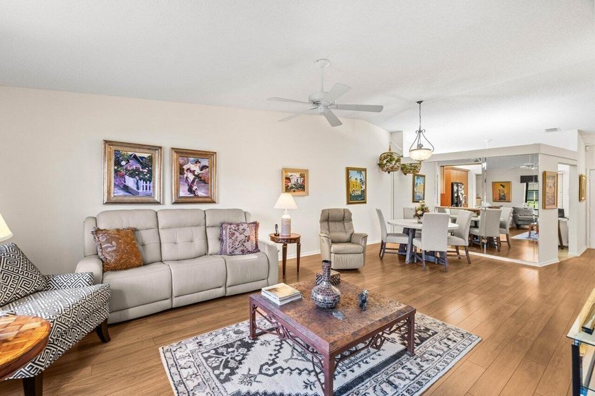 Lovely 2 beds/2 bath villa in beautiful gated 55+ Whisper Walk! - photo 12