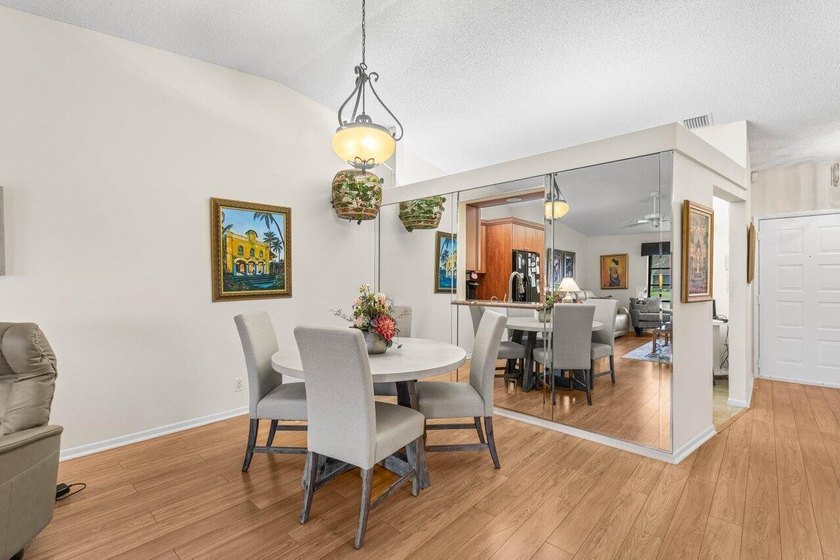 Lovely 2 beds/2 bath villa in beautiful gated 55+ Whisper Walk! - photo 14