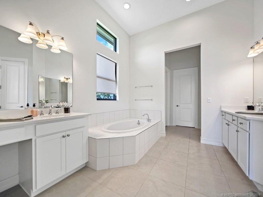 Stunning lake views from one of the most sought-after lots in - photo 15
