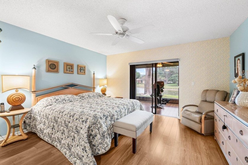 Lovely 2 beds/2 bath villa in beautiful gated 55+ Whisper Walk! - photo 16