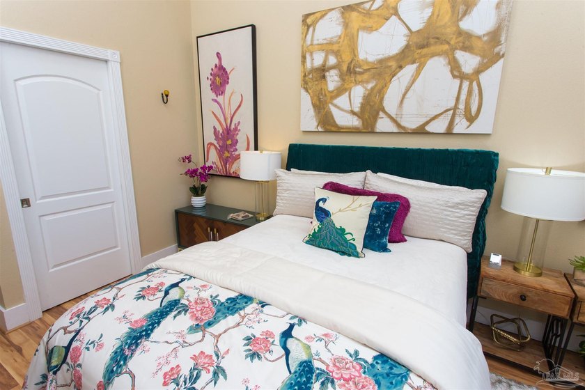 Rare opportunity to live in the prestigious Aragon neighborhood - photo 22
