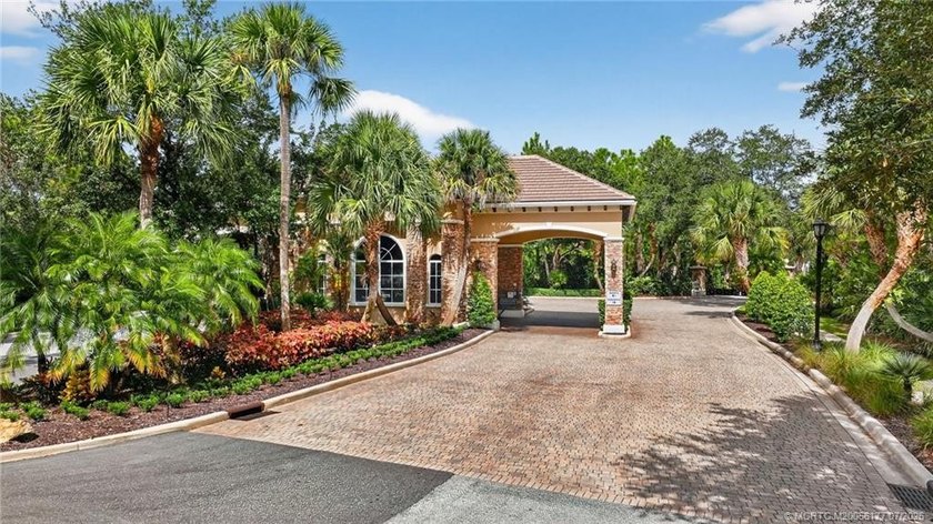 Stunning lake views from one of the most sought-after lots in - photo 34