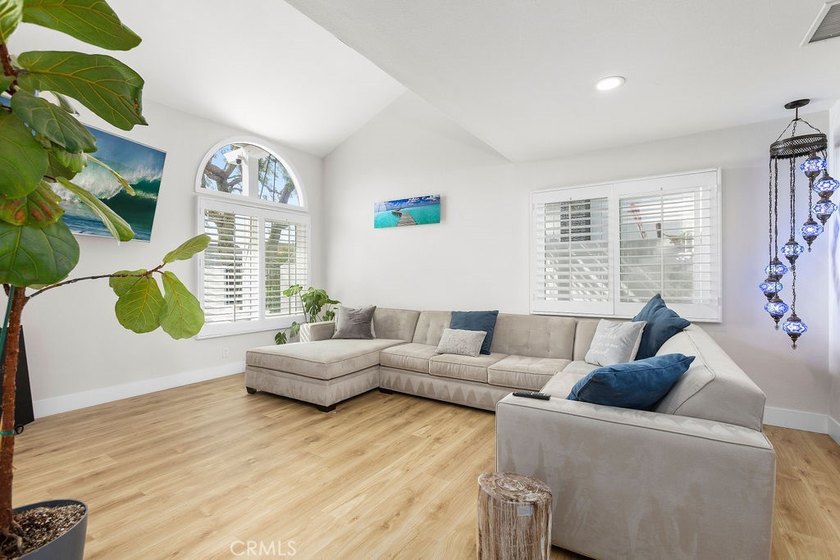 Welcome to this fantastic and beautifully maintained - photo 46
