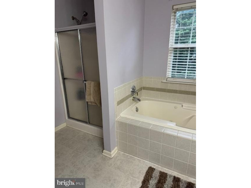 NOW PRICED BELOW MARKET FOR A QUICK SALERare Re-freshed 4/5 - photo 15