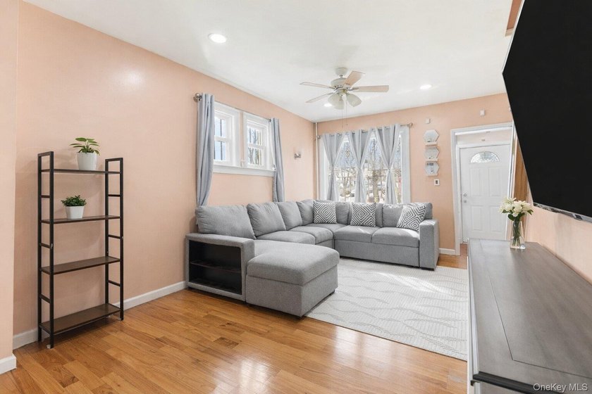 Welcome to this beautifully maintained, move in ready two - photo 15