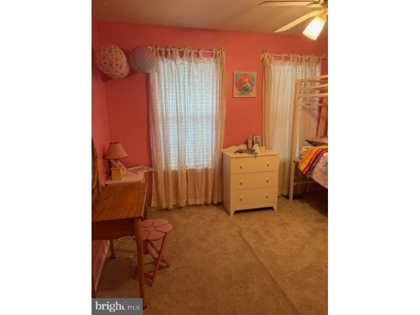 NOW PRICED BELOW MARKET FOR A QUICK SALERare Re-freshed 4/5 - photo 17