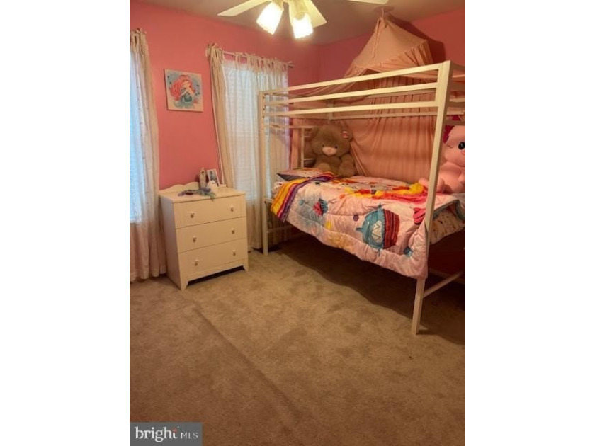 NOW PRICED BELOW MARKET FOR A QUICK SALERare Re-freshed 4/5 - photo 18
