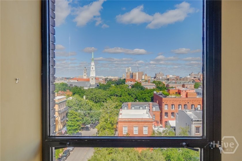 Perched on the 6th floor of The DeSoto, this residence offers a - photo 26