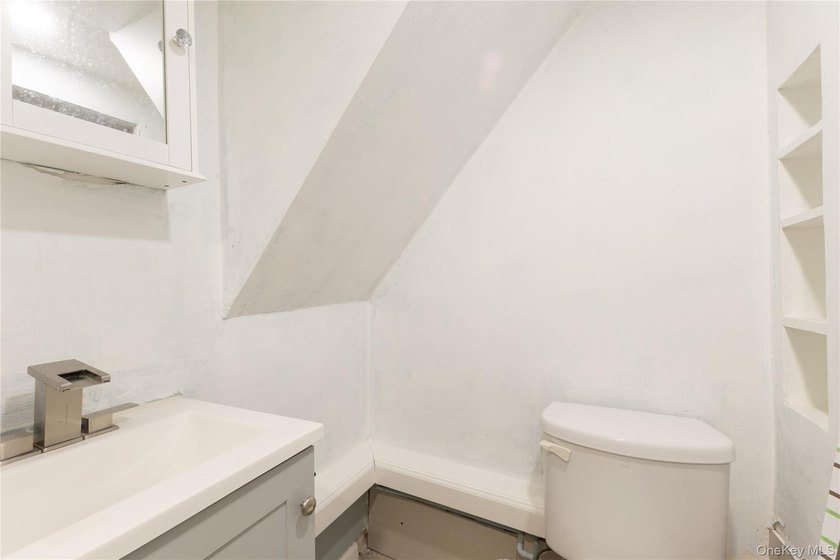 Welcome to this beautifully maintained, move in ready two - photo 26